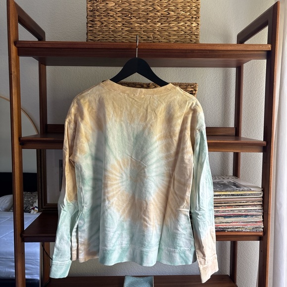 Hem & Thread Cream Pullover - Picture 3 of 5